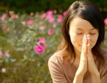 How can you pray with the confidence you’ll hear from God? The apostle John says there is a direct correlation between our abiding relationship with Christ and productive prayer (John 15:7). That means the closer we are to Him, the more we’ll hear from Him.